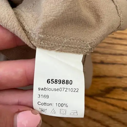 SheIn Beige Cropped Button-up