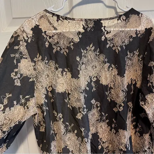 Linea Black and Tan Lace Blouse Size 18