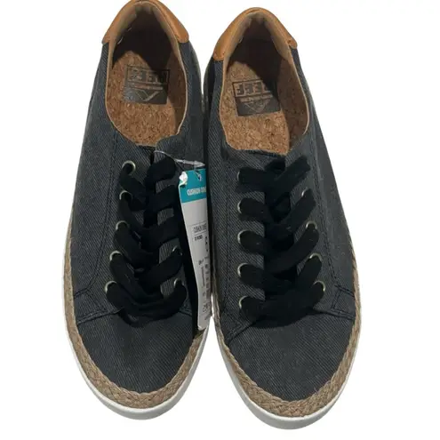 REEF Cushion sunset Black and Tan Casual sneakers NEW Size 6 Shoes