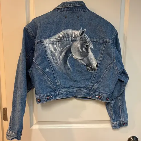 LA Gear Cropped Jean Jacket Women’s M 100% Cotton Horse Painted Detail on Back Blue Size M