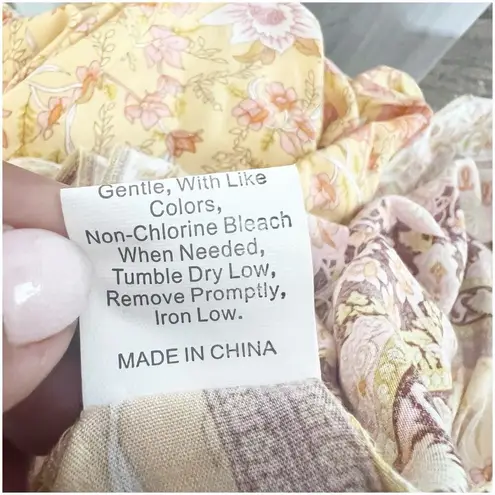 Boutique Halter Tied Maxi Dress Size Medium Floral Longline Yellow Cottage