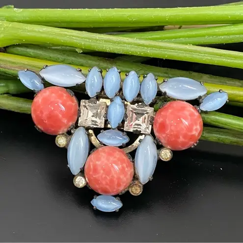 Unique Vintage PAT. 1.801.128 Cabochon Marquis Moonstone Triangle Dress/Fur Clip