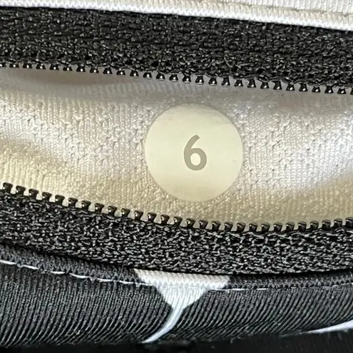 Lululemon Run For Your Life Crop Leggings Black with Chevron White Waist Size 6