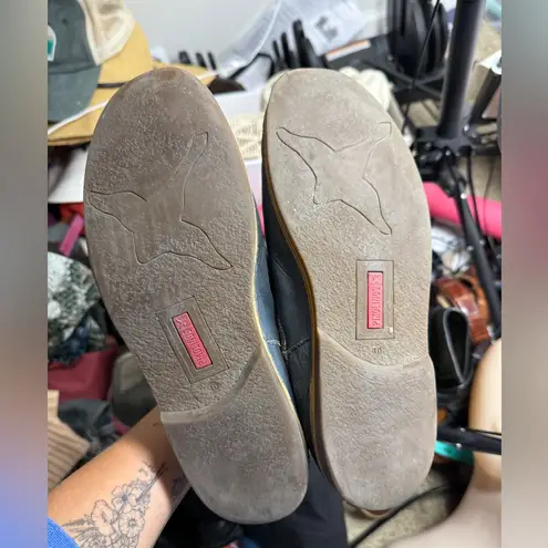 LIKE NEW PIKOLINOS Royal Pull on Chelsea Boots Sz 40 Gold