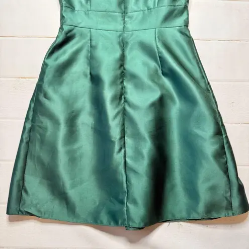 Alfred Sung NWT - - Women’s Hunter Green Cap Sleeve Cocktail Dress - Size 12