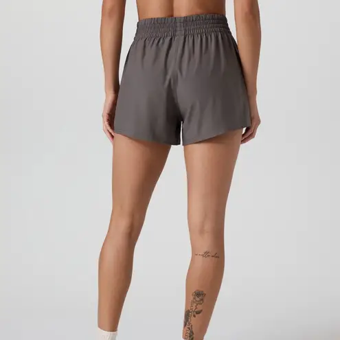 Vuori Dash 2.0 Short 3” Size XL NWOT