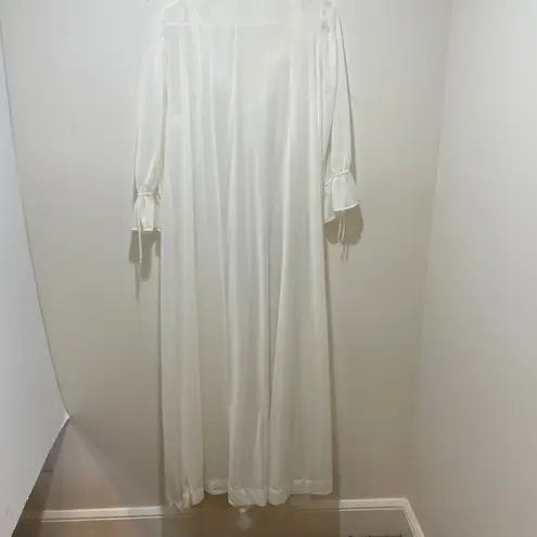 Vintage Kickernick Restware White Nylon Nightgown Robe Set Ruffle Trim - Image 6