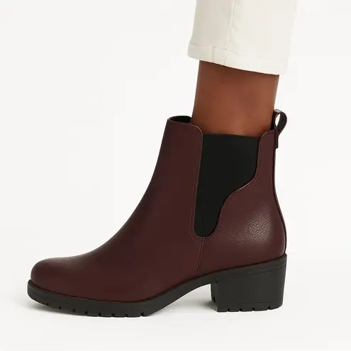 Simply Vera Vera Wang Burgundy Chelsea Ankle Boots, Size Size 5.5 Red