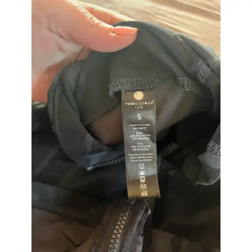 Yogalicious  S Gray Black Camo Full Zip Track Jacket Women’s $98