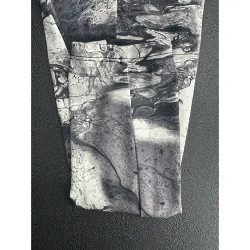 Zone Pro Woman’s leggings Size Medium