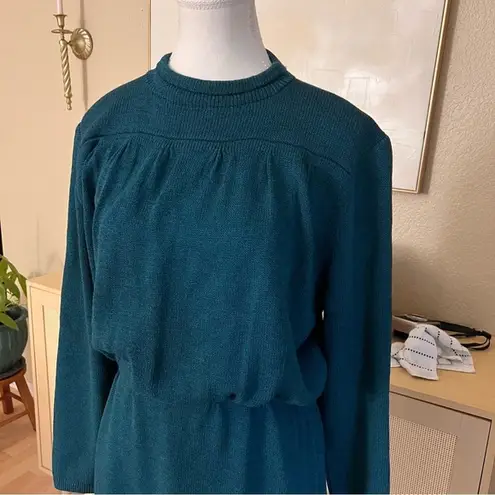 St. John Vintage Green Santana Knit Dress Size 14
