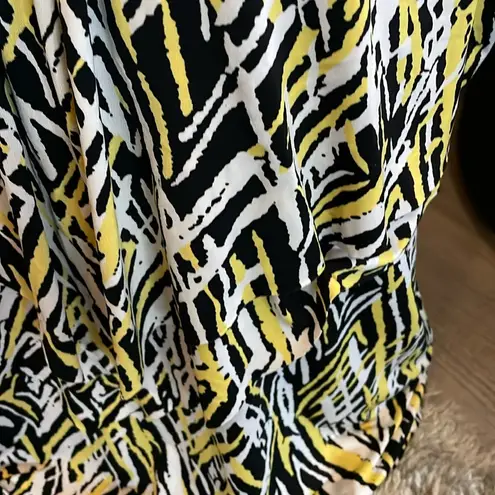 Laura Ashley Black, Yellow & White Tank Top Size Petite Large