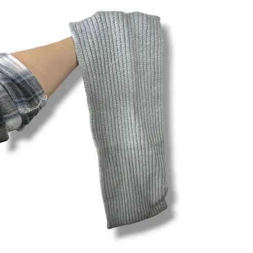 Hat Attack NWT Lodge Loop Light Grey Soft Ribbed Thick Knit Scarf One Size Gray