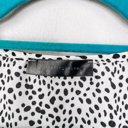 Pretty Garden Black & White Dalmatian Print Blouse Size Large