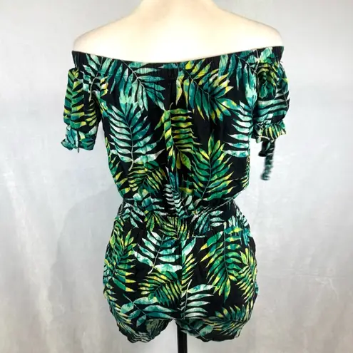 Derek Heart Off shoulder smocked tropical leaf print romper with pockets size small - Image 3