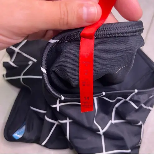 Spanx  Black White Geometric Flirty Skirted Swim Bottom Modest SZ 14 NWT Ruffled