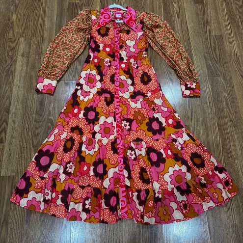 CELIAB retro Satin Monte Rosa Floral Button