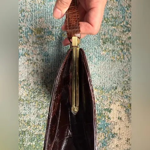 Vintage 50/60s Bellestone brown alligator leather clasp frame purse