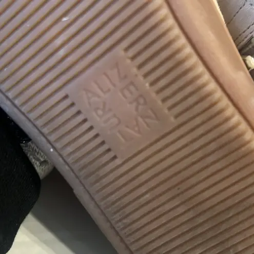 Naturalizer Women’s Morrison Hi Water-Repellent Neutral Suede size 7.5W =