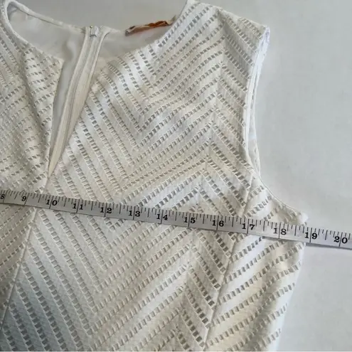 Tory Burch  Sz L White Chevron Mesh Fit and Flare Dress Sleeveless