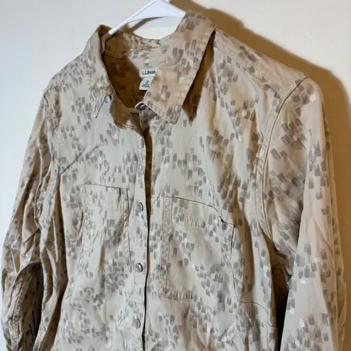 L.L. Bean Button Down Shirt Beige Print Cotton Tencel Blend Size Medium Petite Tan - Image 3