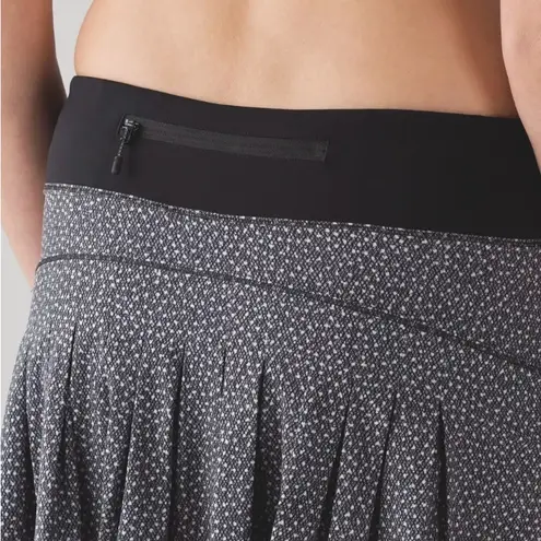 Lululemon  Circuit Breaker Skirt Tall 15” Frozen Fizz Rare First Edition Sz 10