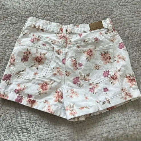 American Eagle ✨  Women White Pink Floral Denim High Rise Mom Shorts 4