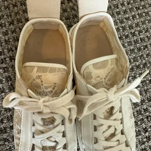 Chloé Chloe Lauren beige lace sneaker