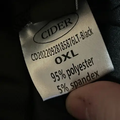 Cider Women's Black Velvet Lace Sleeve Top Size 0XL