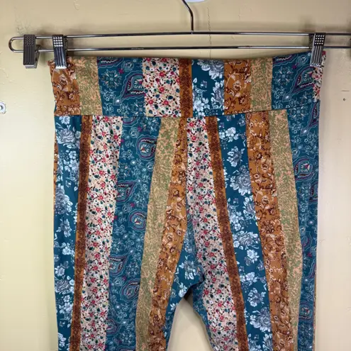 Earthbound Trading Co XL Floral Paisley Flare Leggings Boho Retro Pants Bell Blue Size 1X