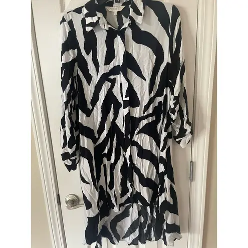 Apricot Zebra Oversized Hi/Lo Dress Size 6, $28, B53