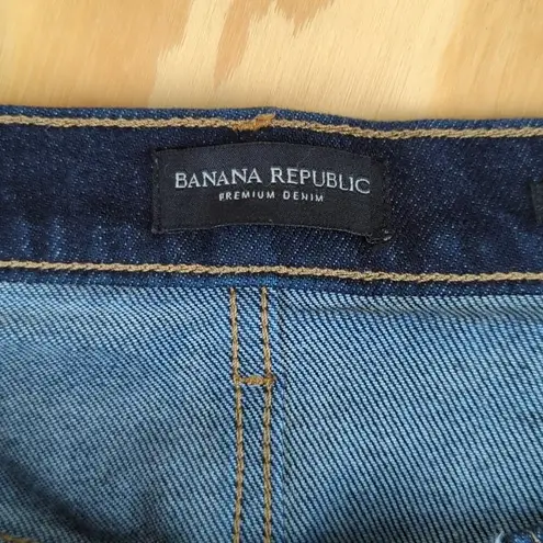 Banana Republic  Mid Rise Straight Leg Jeans Dark Wash - Women's Size 30