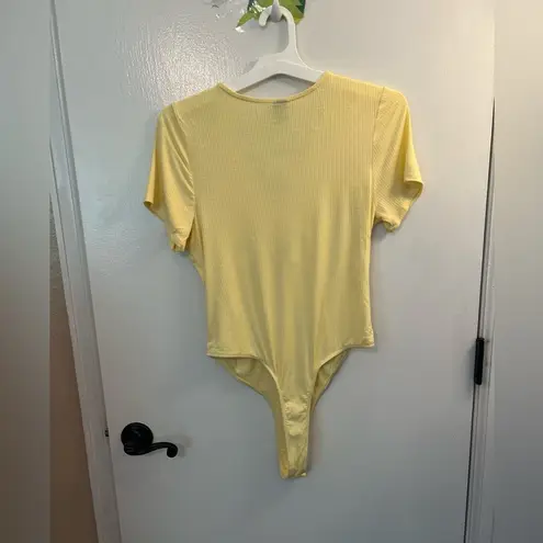 Wild Fable  Yellow Ribbed Keyhole Bodysuit | XL