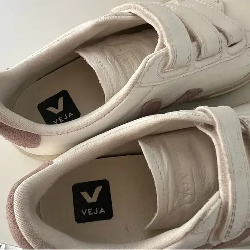 VEJA Recife Velcro Strap Sneakers in White and Pink