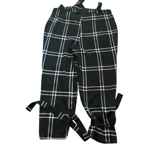 Like an angel Crop Pant 3X NWT Black Plaid Belted Faux Leather Insert Ankle Ties