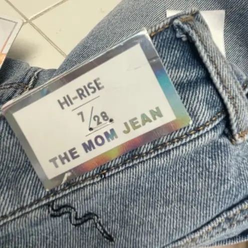 Tinseltown Hi Rise Mom Jeans Snake Serpent Embroidery Size 7 Curvy Raw Hem NEW