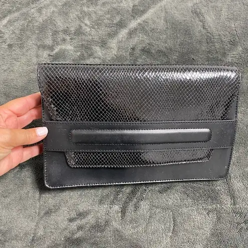 Banana Republic  clutch