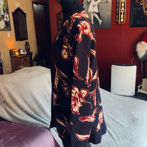 Les Serein Cardigan sweater Chunky Knit Black Floral Pockets NWT Size Med.