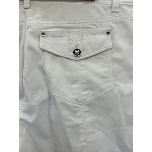 White House | Black Market WHBM Women's Shorts Bermuda Solid White Size 6 Cotton blend