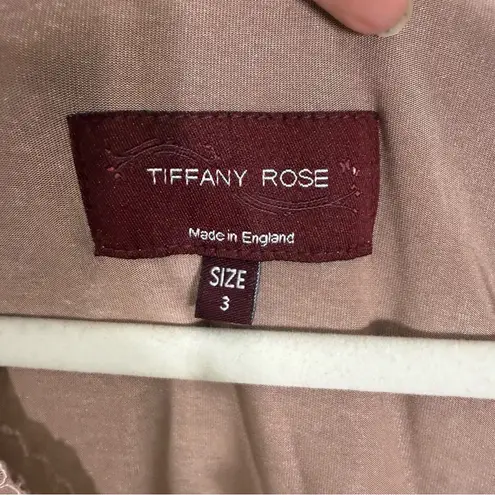 Tiffany Rose Maternity Chloe Lace V