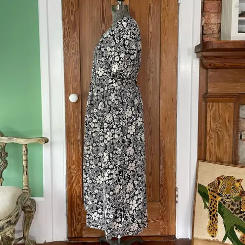 Vintage Serengeti Cottage Farm Core Floral Button Up Back Tie Dress