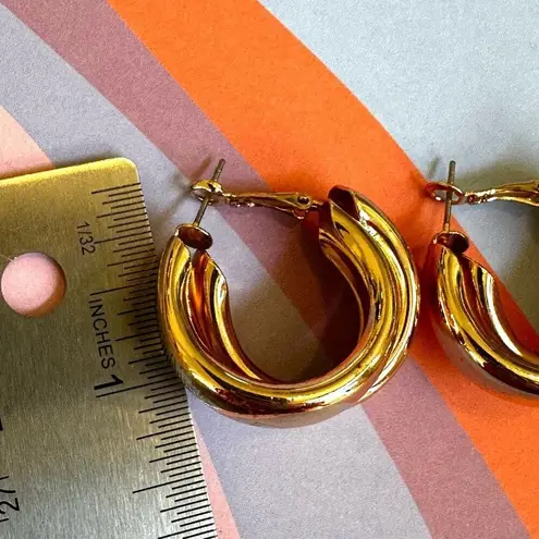 Gold tone double hoop earrings