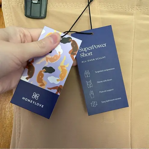 Honeylove SuperPower All Over Sculpt Shorts in Sand Size Large