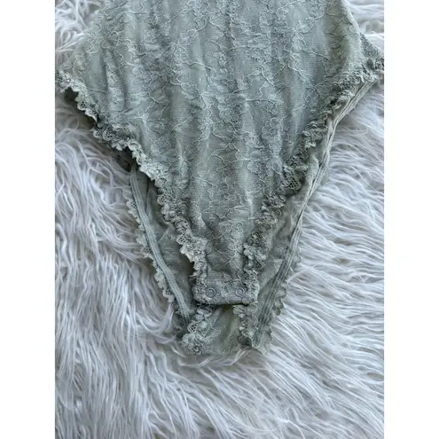 SKIMS Stretch Lace Cheeky Brief Bodysuit Talc Size Small