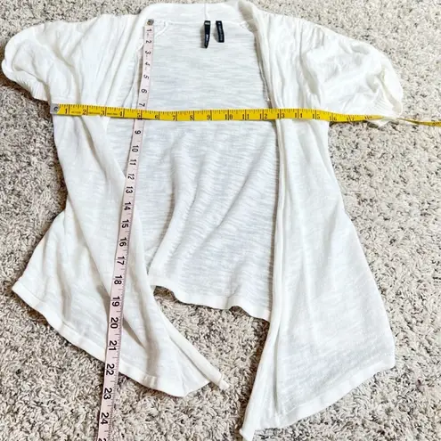 Take Out Short Sleeve Knit Cropped Open Cardigan Sweater Lightweight White Small