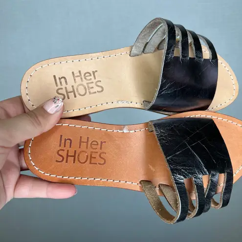 In Her Shoes Amalfi Coast Leather Silver Strappy Slide Sandals Size 35 / 5