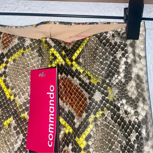 Commando Faux Animal Legging with Control Neon Snake
Small NWT