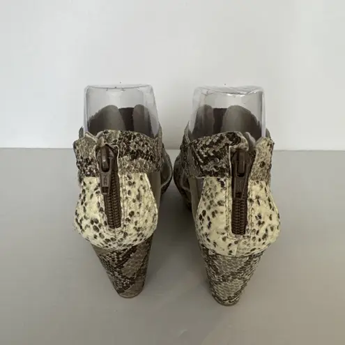 Earthies Sandles Santiago Beige Snake Embossed Leather Studded Edgy Animal 8 B Tan