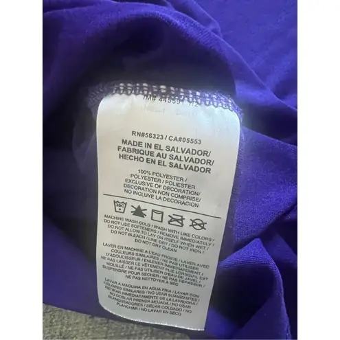 Nike Purple The  Tee Dri Fit Short Sleeve V Neck Athletic Cut Women's Medium