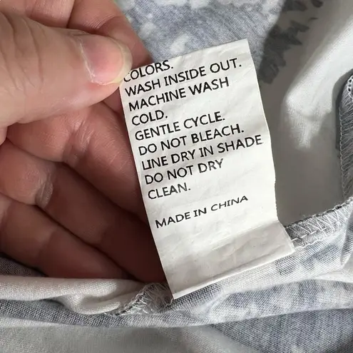 Boutique Womens T Shirt Top Striped V Neck Pullover Lightweight Black White XL